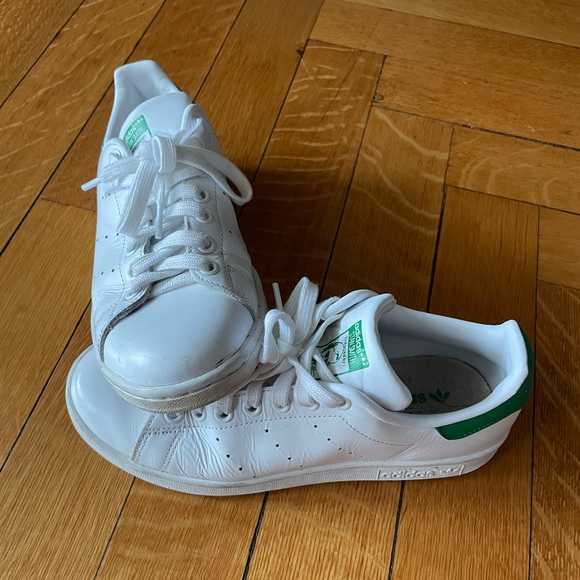Stan Smith Adidas sneakers size 7 - Picture 3 of 3